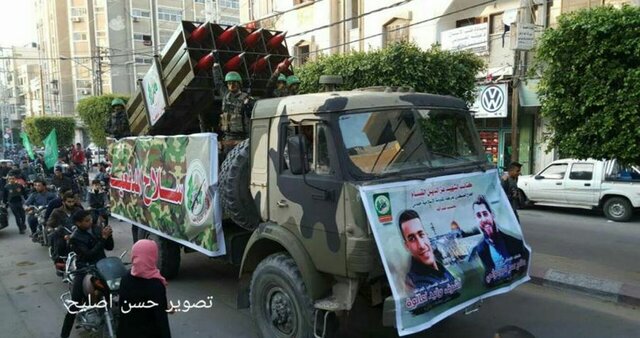 رژه نظامی باشکوه گردانهای قسام به مناسبت سالروز تاسیس حماس