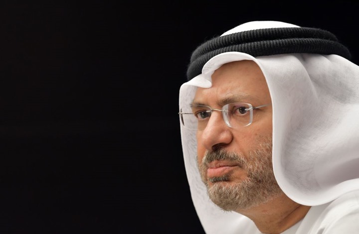 قرقاش يرد على وزير ألماني كشف غزو "قطر"