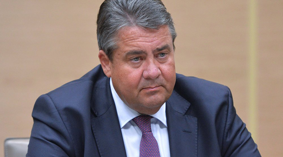 وزير ألماني سابق: تيلرسون منع عملا عسكريا ضد قطر