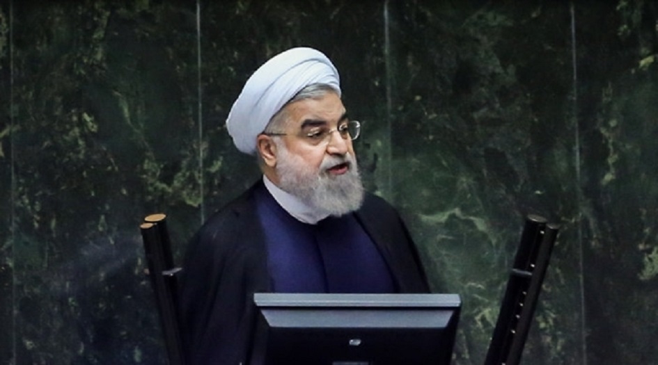 الرئيس روحاني يقدم لائحة الميزانية العامة الى البرلمان الايراني