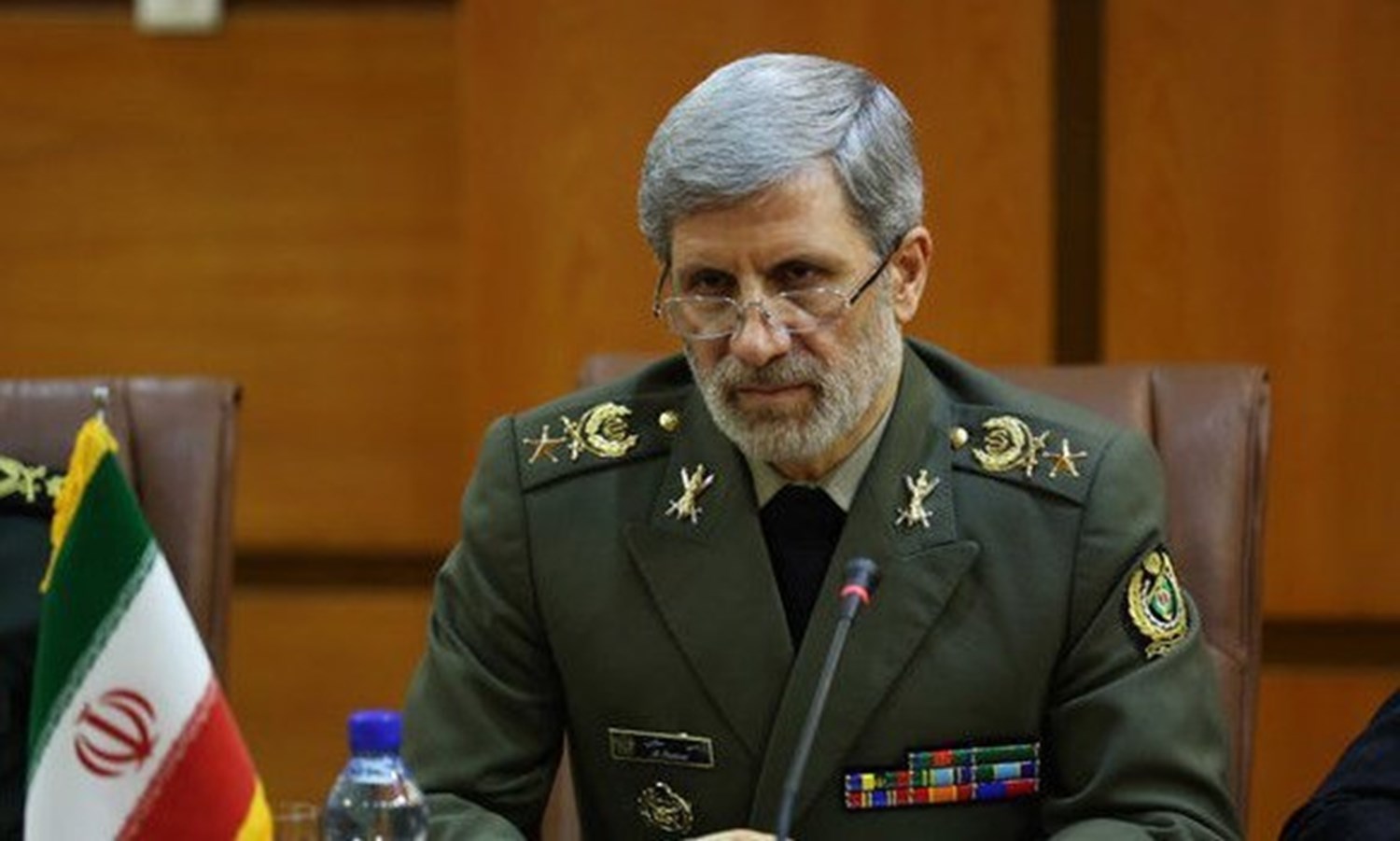 وزير الدفاع الإيراني يبشر المنطقة بتطورات قريبة