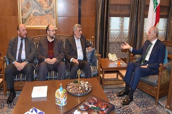 دیدار هیأتی از جنبش حماس با رئیس پارلمان لبنان