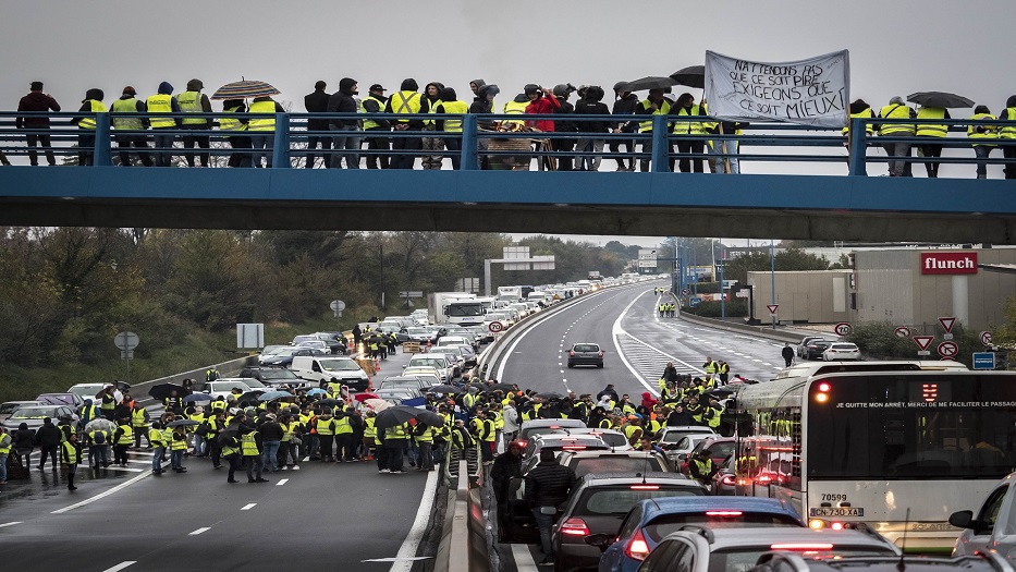 الشرطة الفرنسية تنشر 80 ألف شرطي تحسّباً للتظاهرات