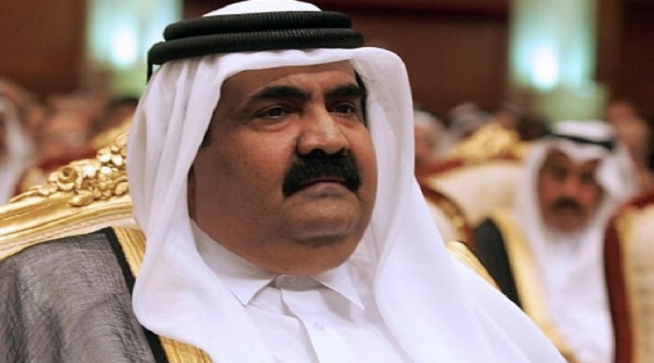 صورة سيلفي لـ"أمير قطر" السابق مع هنود تثير جدلا