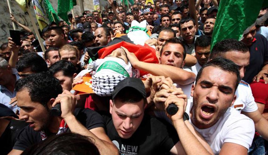 استشهاد فلسطيني متأثرُا بجراحه في مسيرات العودة بغزة