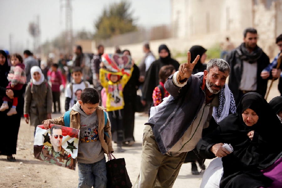 طی 48 ساعت گذشته : بیش از هزار آواره سوریه به شهرها و روستاهای خود بازگشتند
