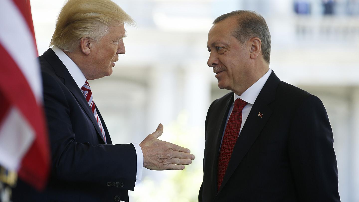 عكس تهديده.. ترامب: سنوسع التعاون الاقتصادي مع تركيا