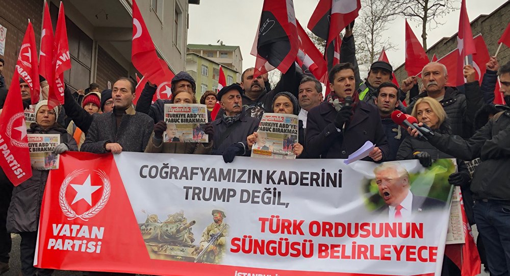 برپایی تجمع ضد ترامپ در برابر کنسولگری آمریکا در استانبول