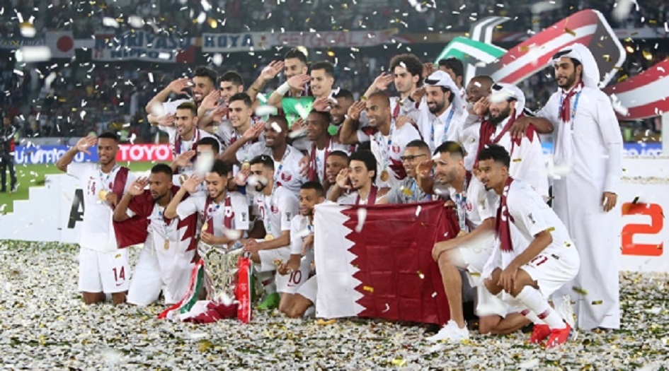 أمير قطر يغرد على فوز منتخب بلاده.. ووزير الخارجية: الوعد كأس 2022