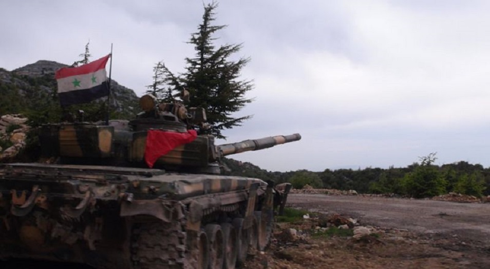 طيران التحالف الامريكي يعتدي على الجيش السوري غرب البوكمال