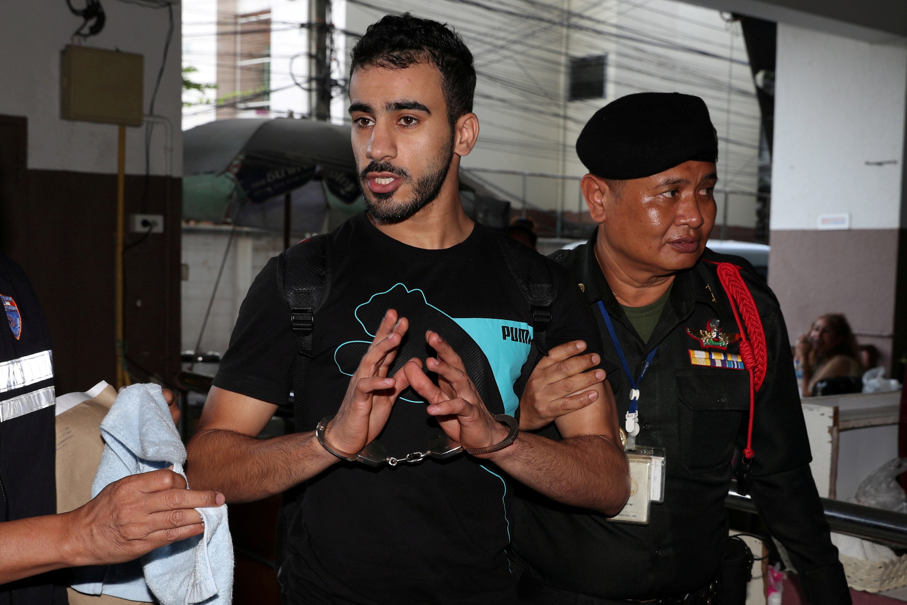 اللاعب البحريني حكيم العريبي قد يظل سجينا في تايلاند حتى أغسطس 