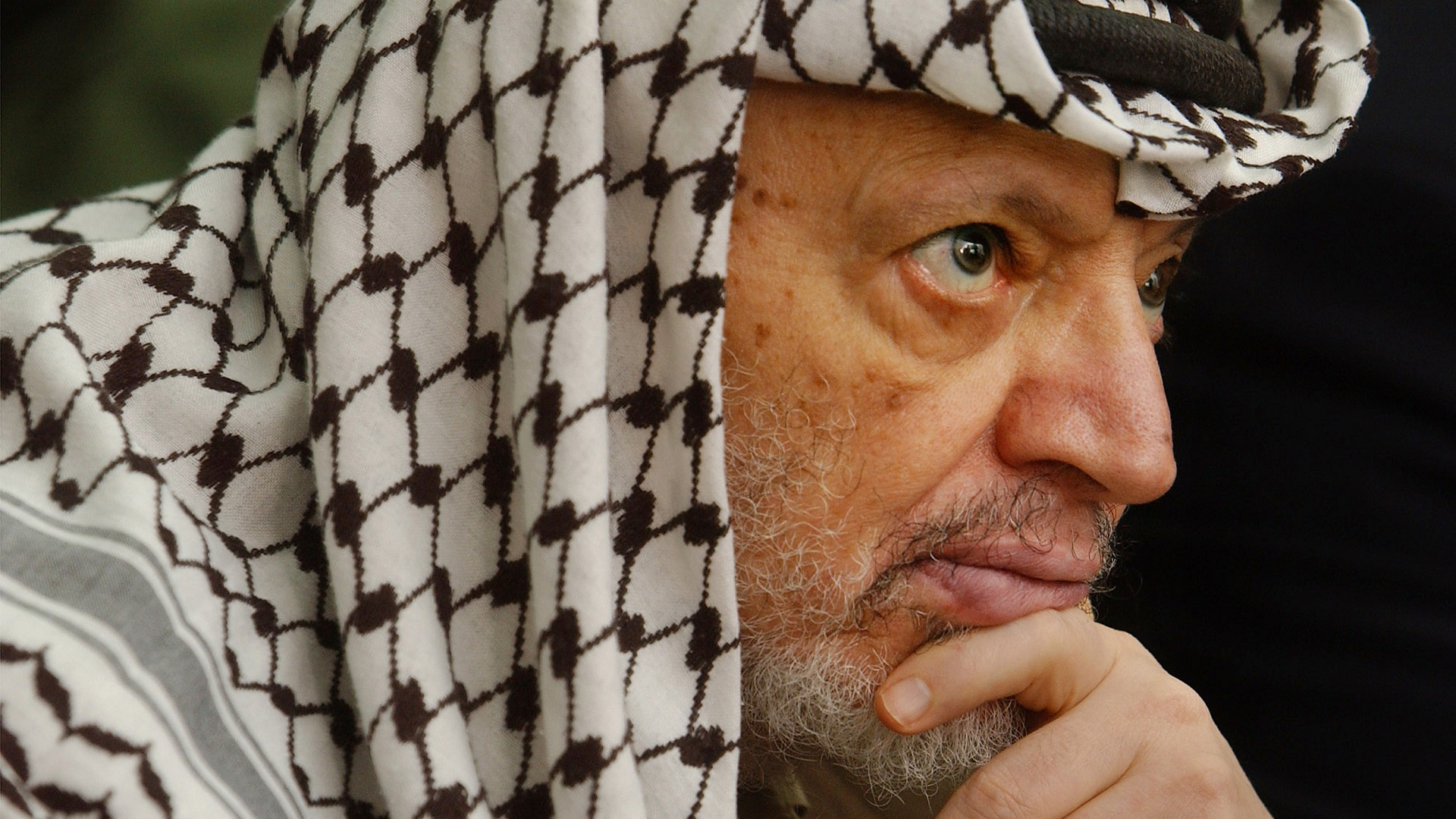 تفاصيل جديدة في مقتل الرئيس الفلسطيني ياسر عرفات