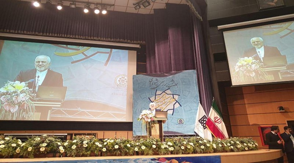  ظريف: إيران لديها مستقبل مشرق على الساحة الدولية