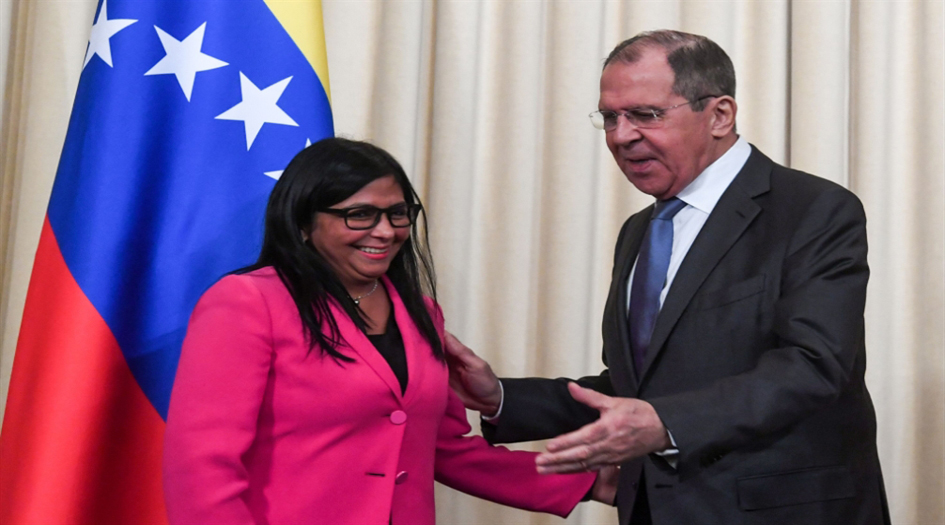 نقل إدارة نفط فنزويلا إلى موسكو