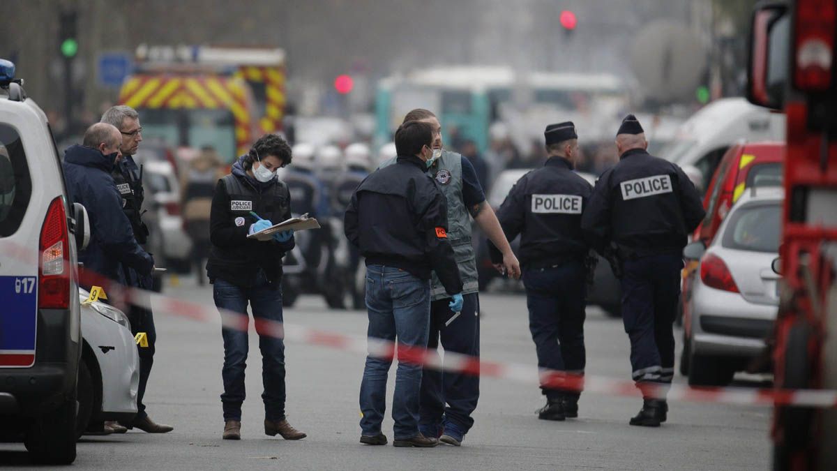 السلطات الفرنسية تشدد إجراءاتها ضد "السترات الصفراء"