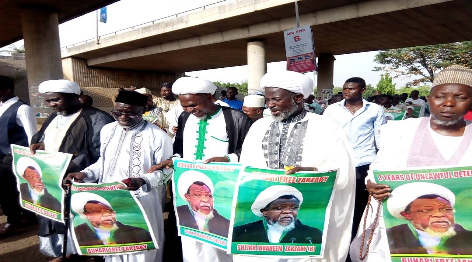 بالصور...مظاهرات حاشدة في نيجيريا تطالب باطلاق سراح الشيخ الزكزاكي