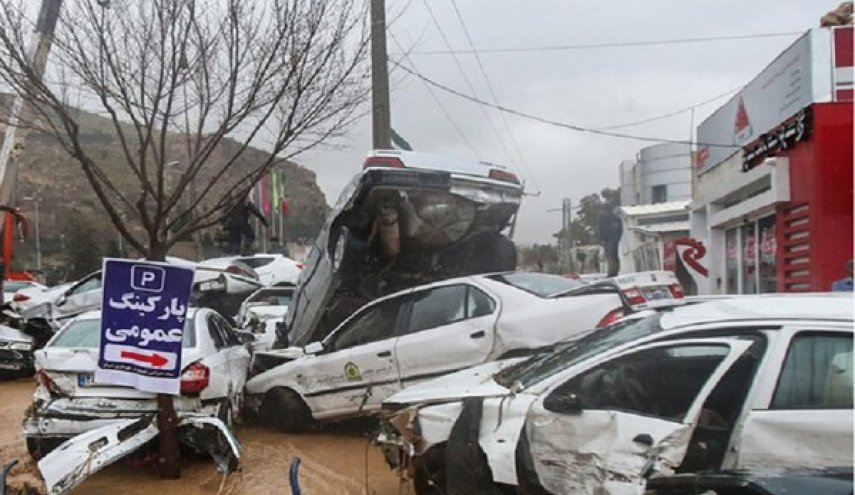 ارتفاع حصيلة ضحايا السيول في ايران الى 38 شخصا