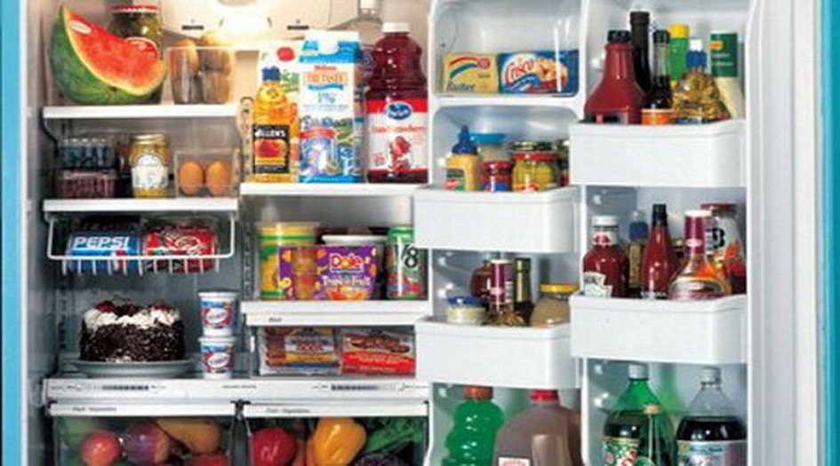 الثلاجة مكان مثالي لتكاثر الجراثيم.. اليك هذه النصائح للحفاظ على نظافتها