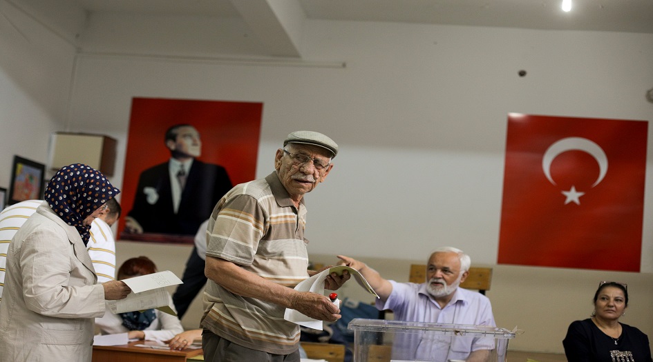 انطلاق عملية التصويت في الانتخابات المحلية في تركيا