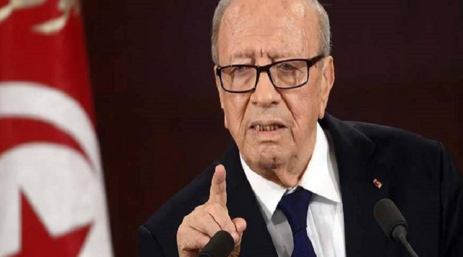 السبسي يدعو القادة العرب إلى خفض أصواتهم في القمة العربية