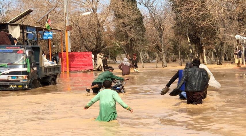 جان باختن هشت نفر بر اثر سیل در افغانستان