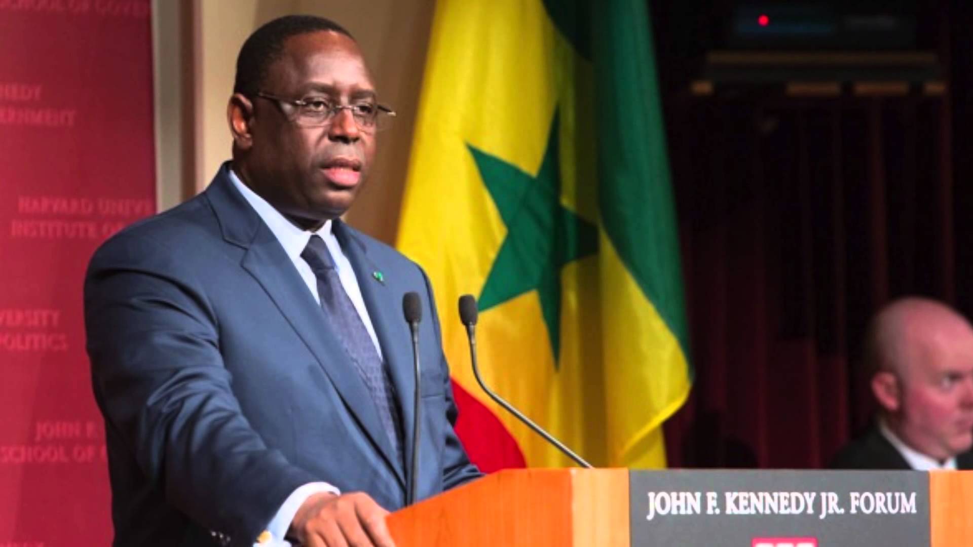 السنغال بصدد اعتماد النظام الرئاسي 