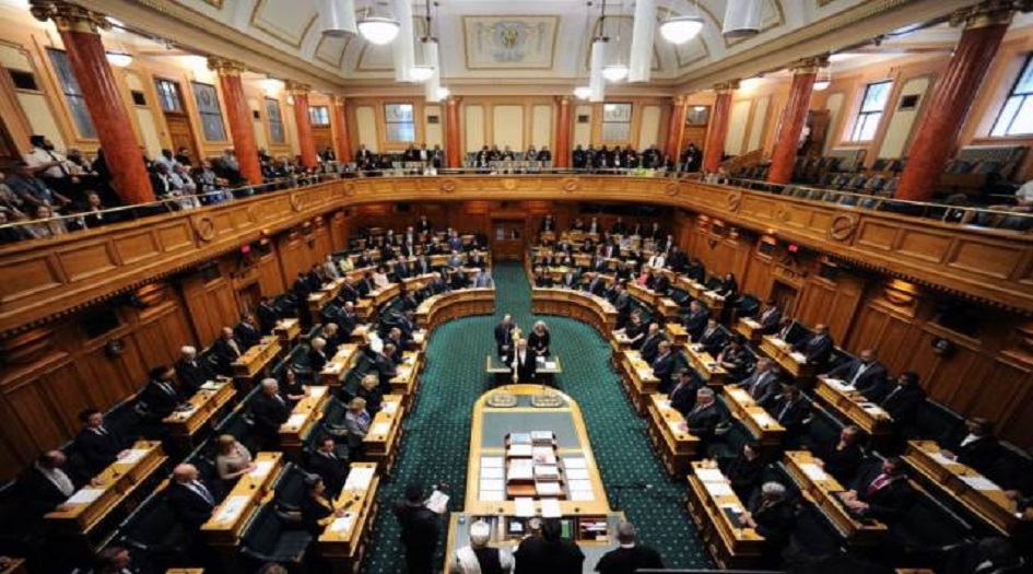 البرلمان النيوزلندي يصوت على تعديل قانون حمل السلاح