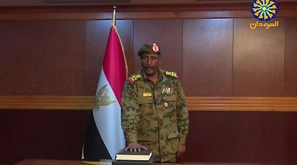 تعرف على رئيس المجلس العسكري الانتقالي الجديد في السودان