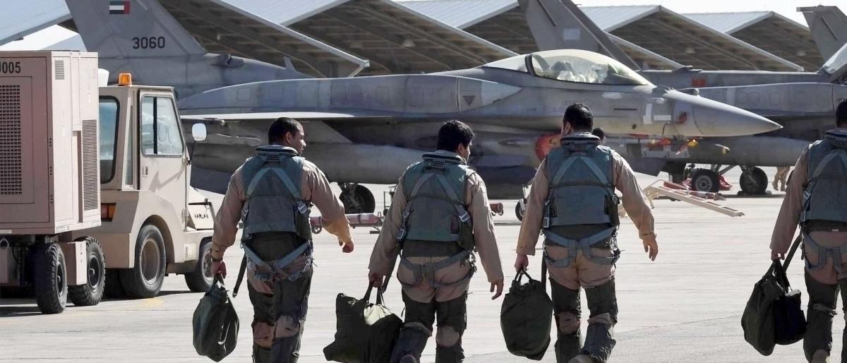 ورود دو هواپیمای حامل افسران اماراتی به لیبی