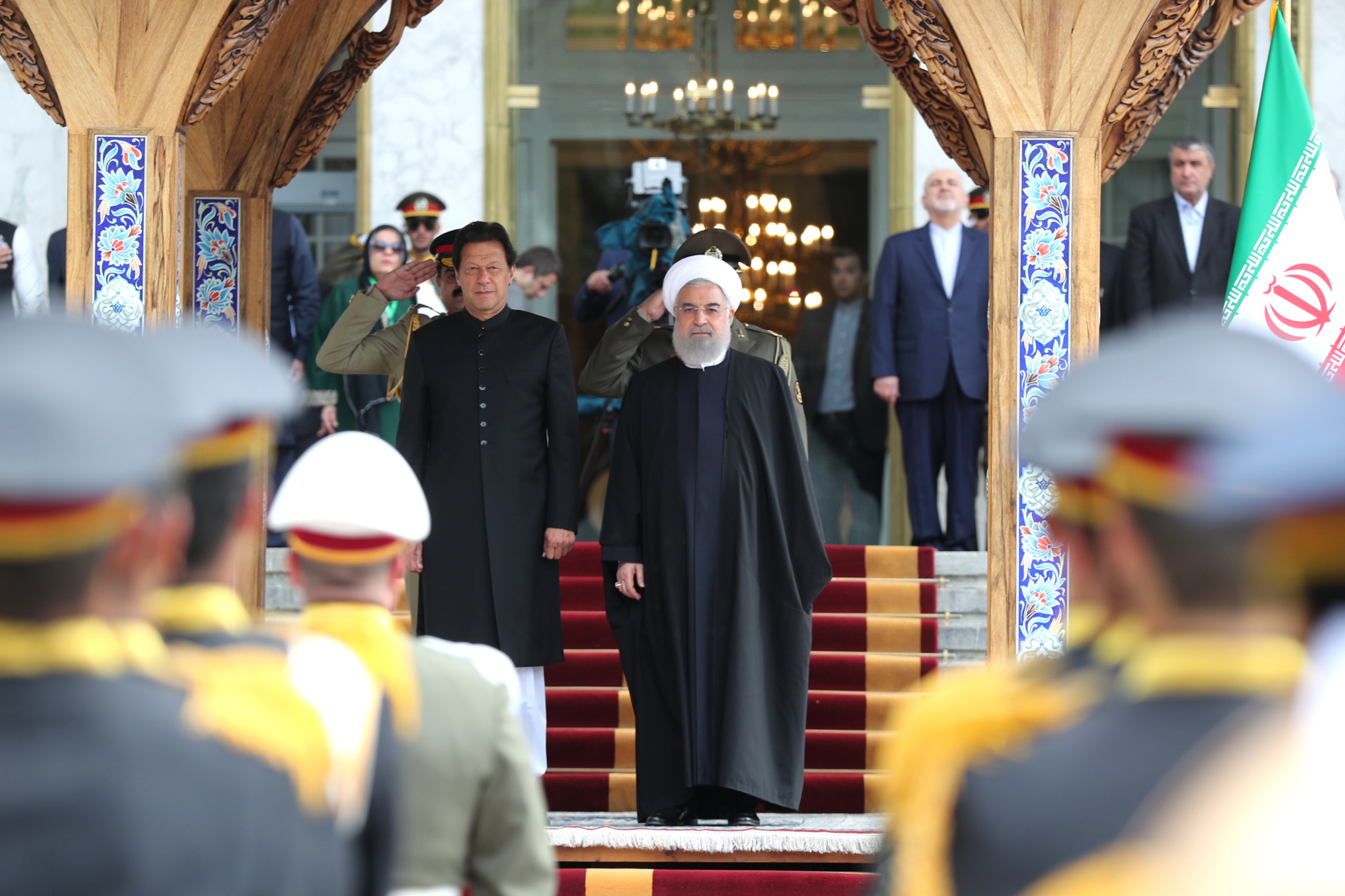 الرئيس روحاني يستقبل عمران خان في طهران