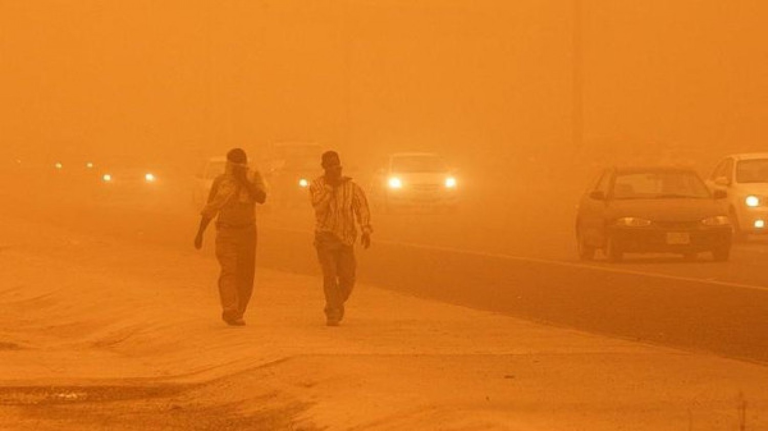 العراق.. الأرصاد الجوية تنشر شرحاً بشأن العواصف الترابية