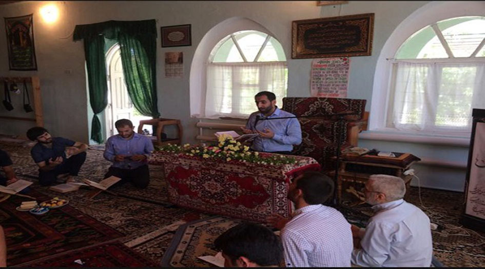 مدرس شيعي يدرس القرآن لاهل السنه في روسيا