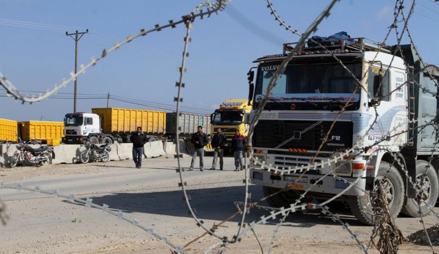 الاحتلال يغلق معابر غزة وبحرها