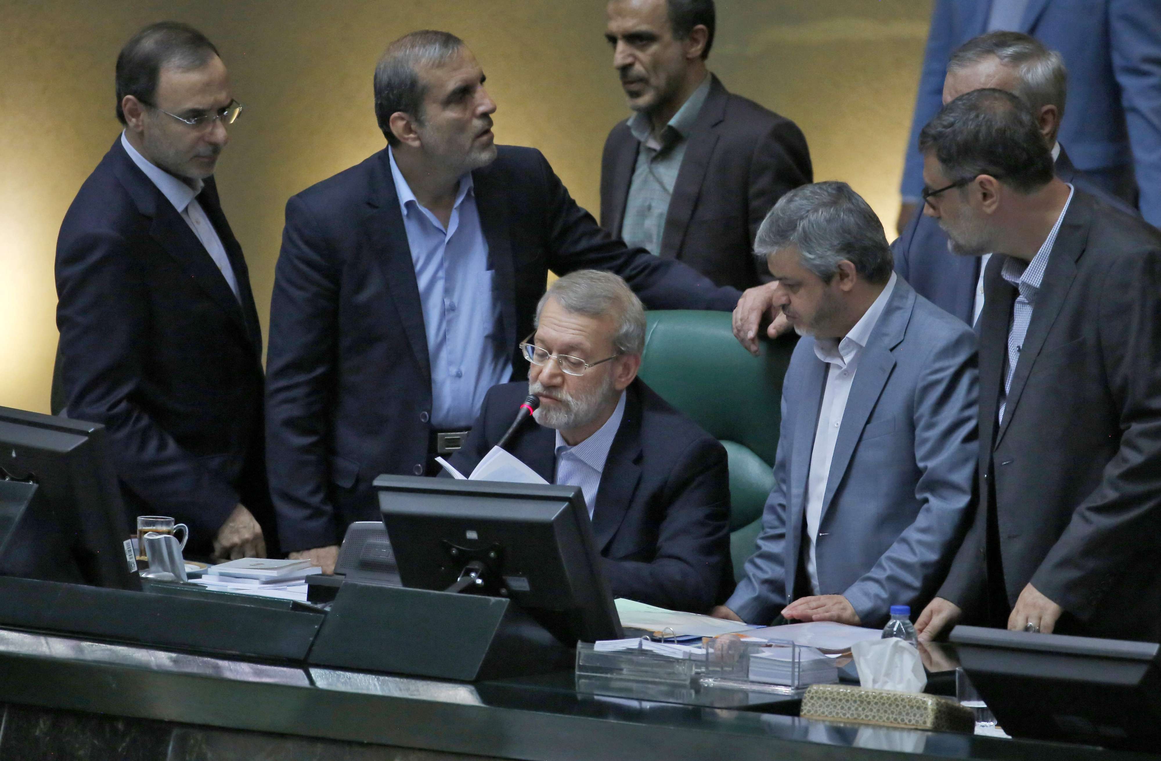 لاريجاني رئيسا للبرلمان الإيراني  للعام الثالث على التوالي