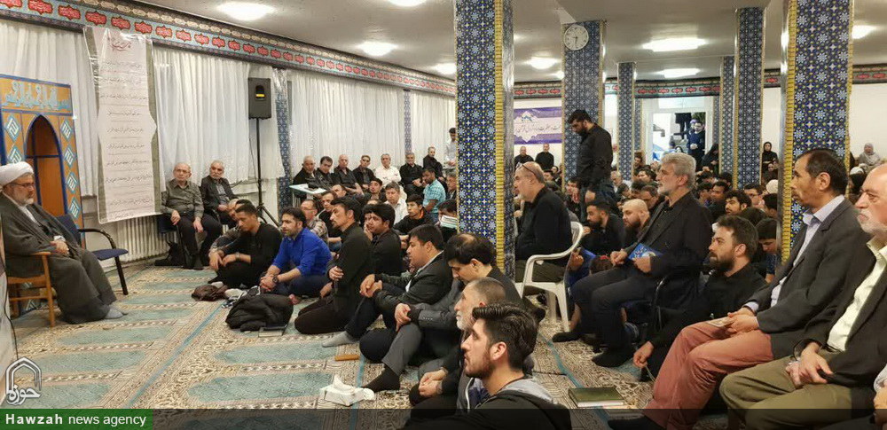 بالصور... مراسم إحياء ليلة القدر في المركز الإسلامي للإمام علي (عليه السلام) في برلين 