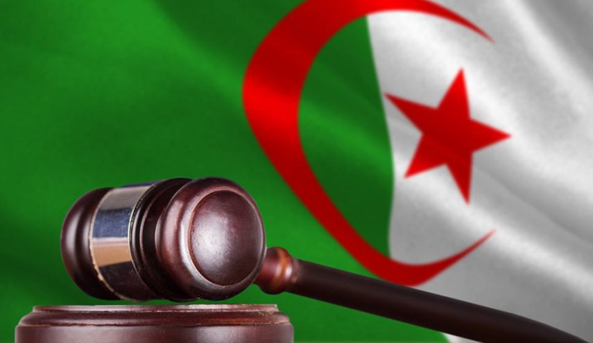 القضاء الجزائري يحقق في قضية وفاة ناشط حقوقي