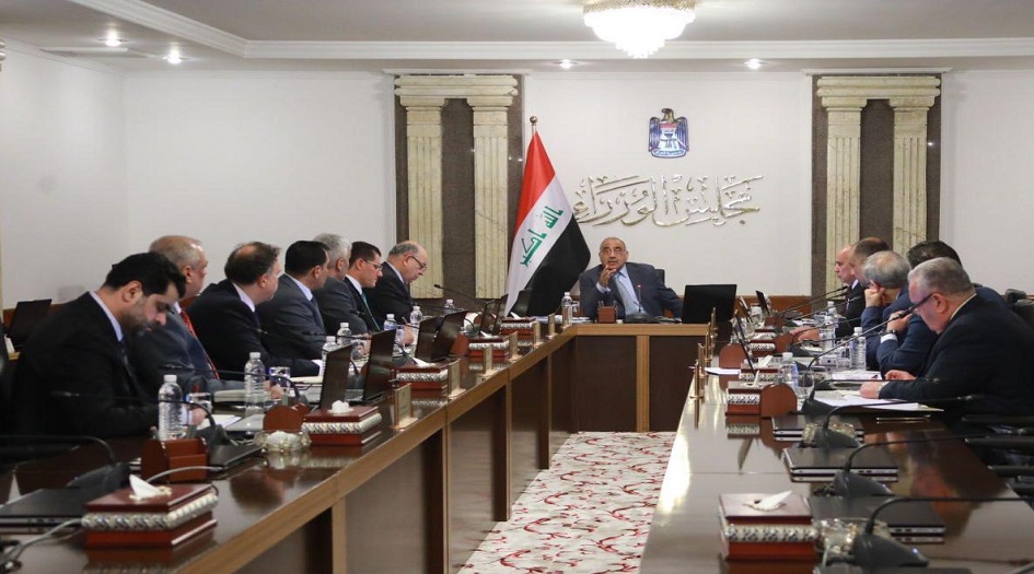 رئيس الوزراء العراقي يهدد باتخاذ موقف لإكمال الكابينة الوزارية