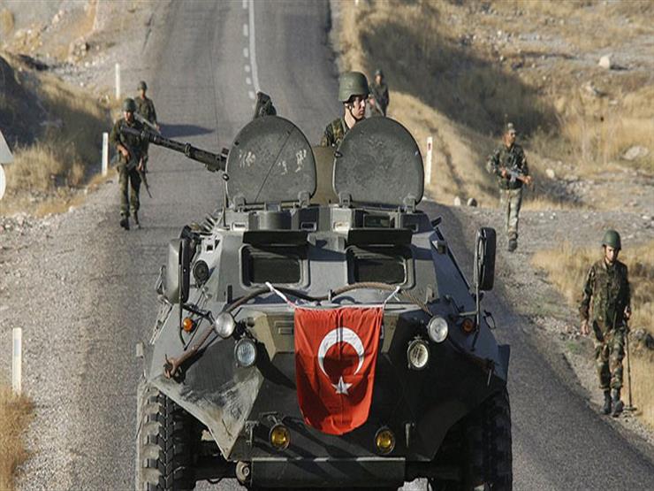 مسؤول كردي: قوات تركية تتوغل 30 كم وتقصف داخل العراق 