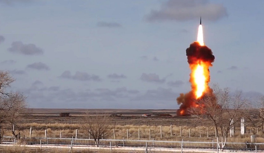 الدفاع الروسية تختبر بنجاح صاروخا جديدا في كازاخستان