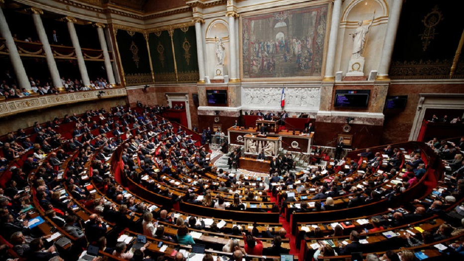 فرنسا تستهدف منصات التواصل في كفاحها ضد خطاب الكراهية 