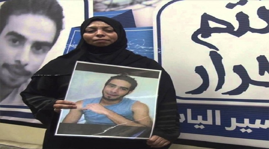 والدة المعتقل البحريني إلياس الملا تضرب عن الطعام مع ولدها المريض