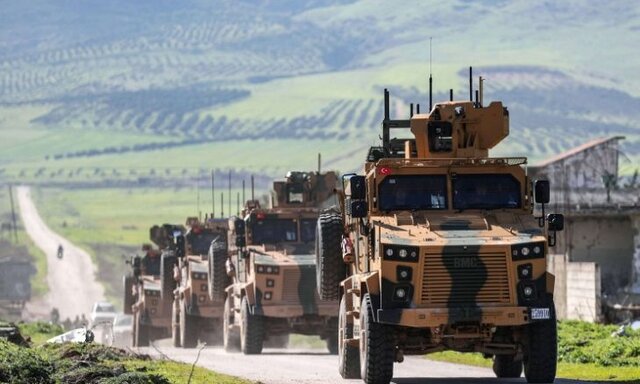 انتقال تجهیزات گسترده ارتش ترکیه به مناطق مجاور شرق فرات سوریه