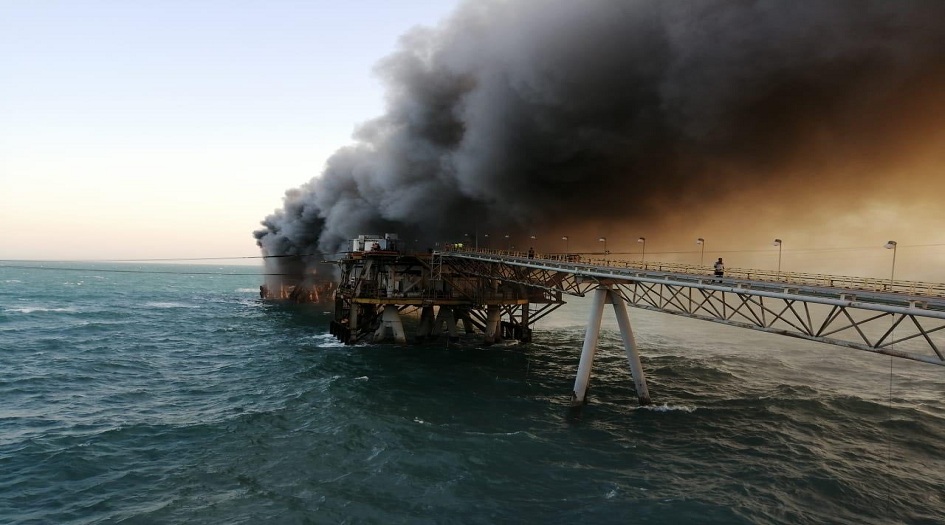 اندلاع حريق في ميناء البصرة النفطي
