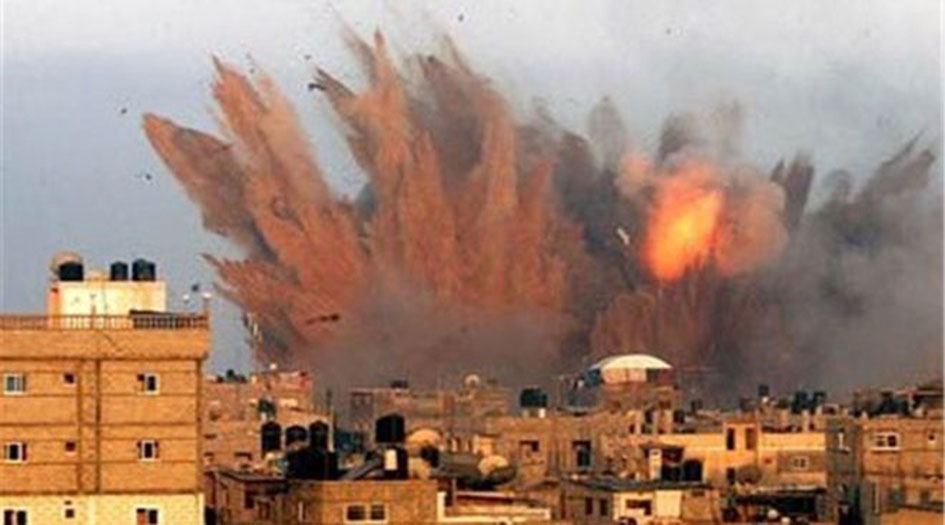 العدوان السعودي يقصف المنازل السكنية في الحديدة بأكثر من 22 صاروخاً