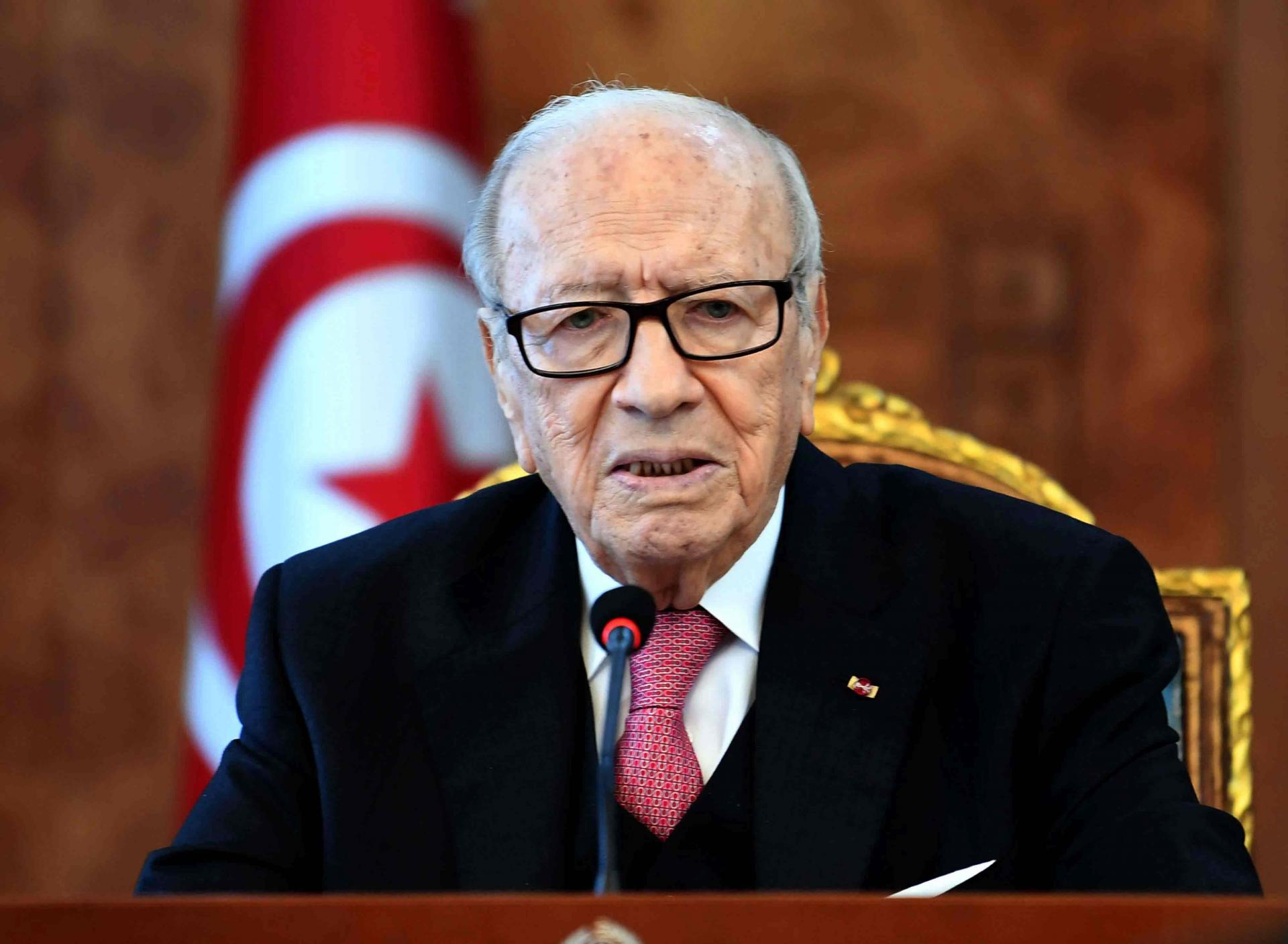 رئیس جمهور تونس درگذشت