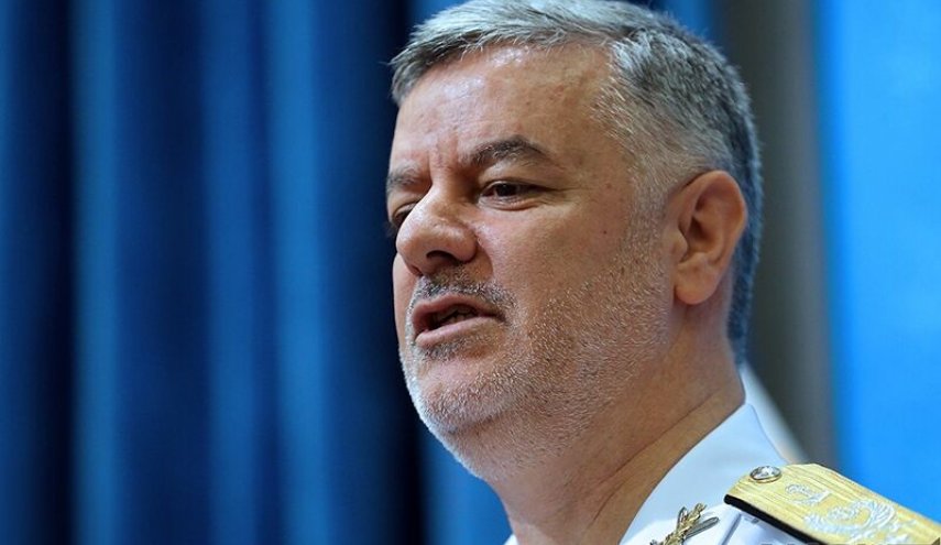 قائد بحرية الجيش يكشف..مناورات إيرانية روسية في الخليج الفارسي قريبا 