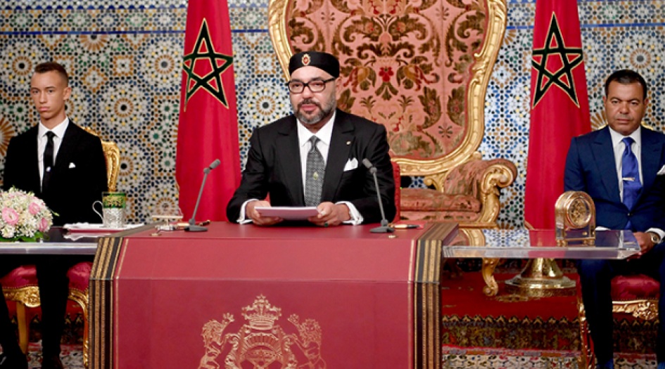 ملك المغرب يعد بتعديل حكومي قريب و