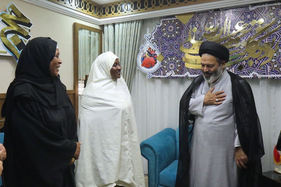 دو بانوی فعال حقوق بشر در نیجریه با سرپرست حجاج ایرانی دیدار کردند