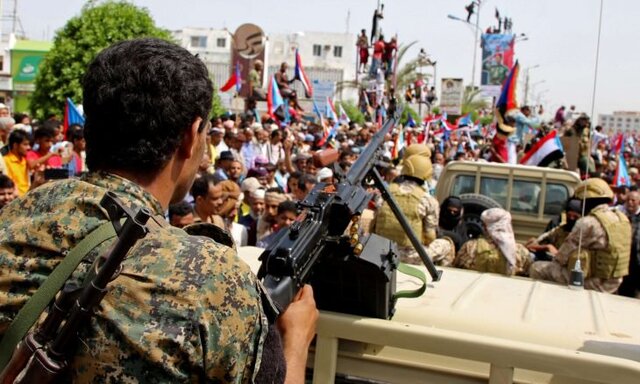 دستور وزیر دفاع دولت مستعفی یمن برای آتش‌بس در شهرهای جنوبی