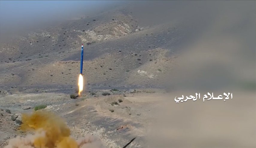 صاروخ يمني "قاصم" يدك مواقع الجيش السعودي في نجران